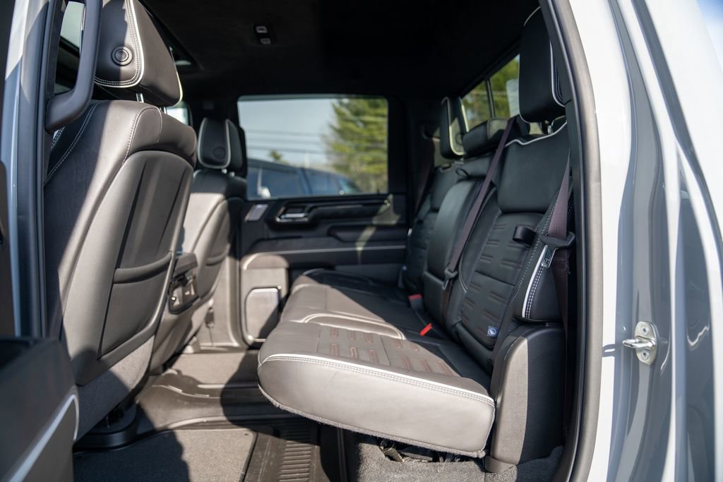Used 2024 GMC Sierra 2500 AT4X image 21