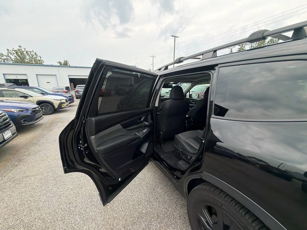 Used 2023 Subaru Ascent Onyx Edition Limited AWD/4WD image 15