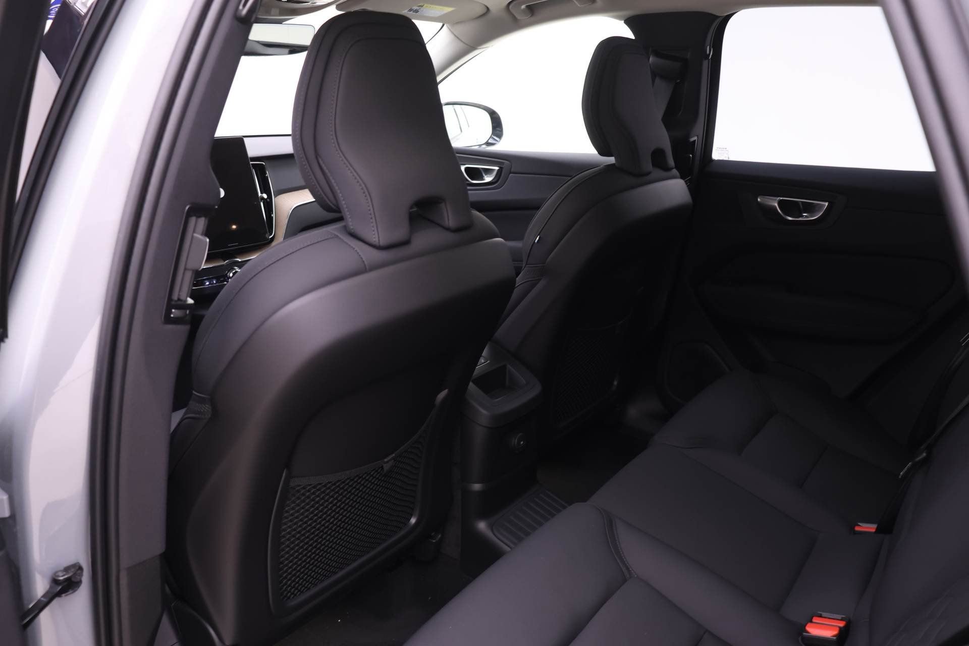 New 2026 Volvo XC60 T8 Plus w/ Protection Package Premier image 13