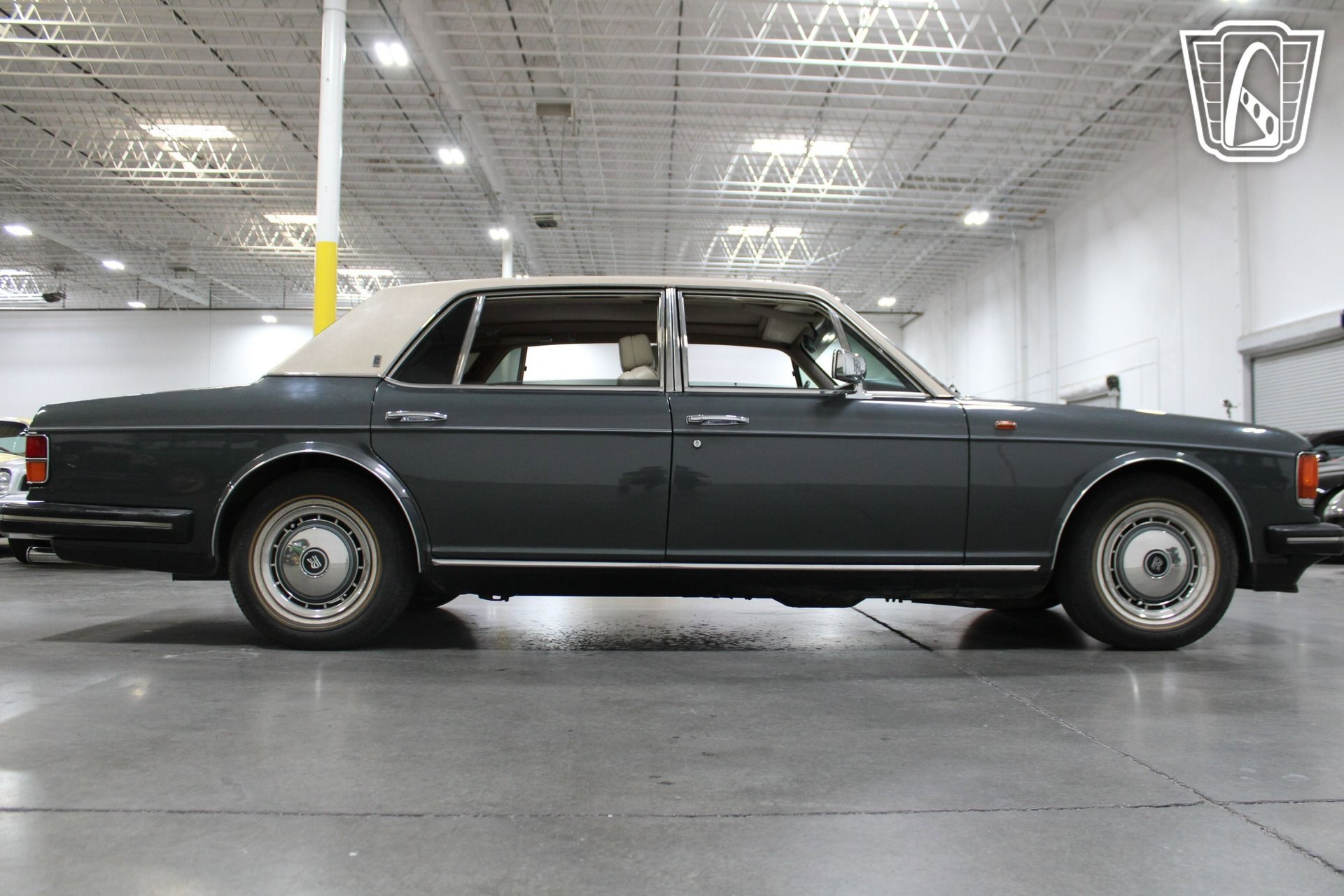 Used 1990 Rolls-Royce Silver Spur II RWD image 24
