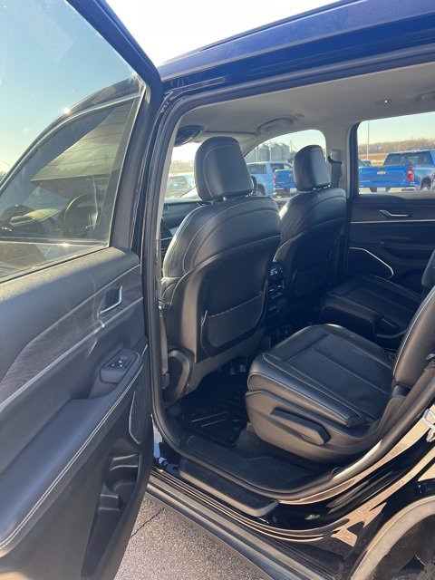 Used 2021 Jeep Grand Cherokee L Limited image 21