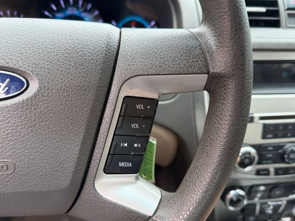 Used 2012 Ford Fusion SE FWD image 20