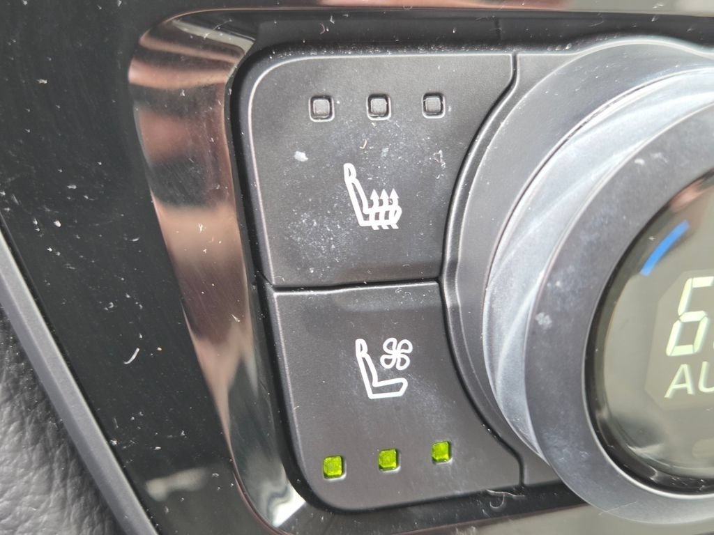 Used 2024 Toyota Grand Highlander AWD Hybrid image 16
