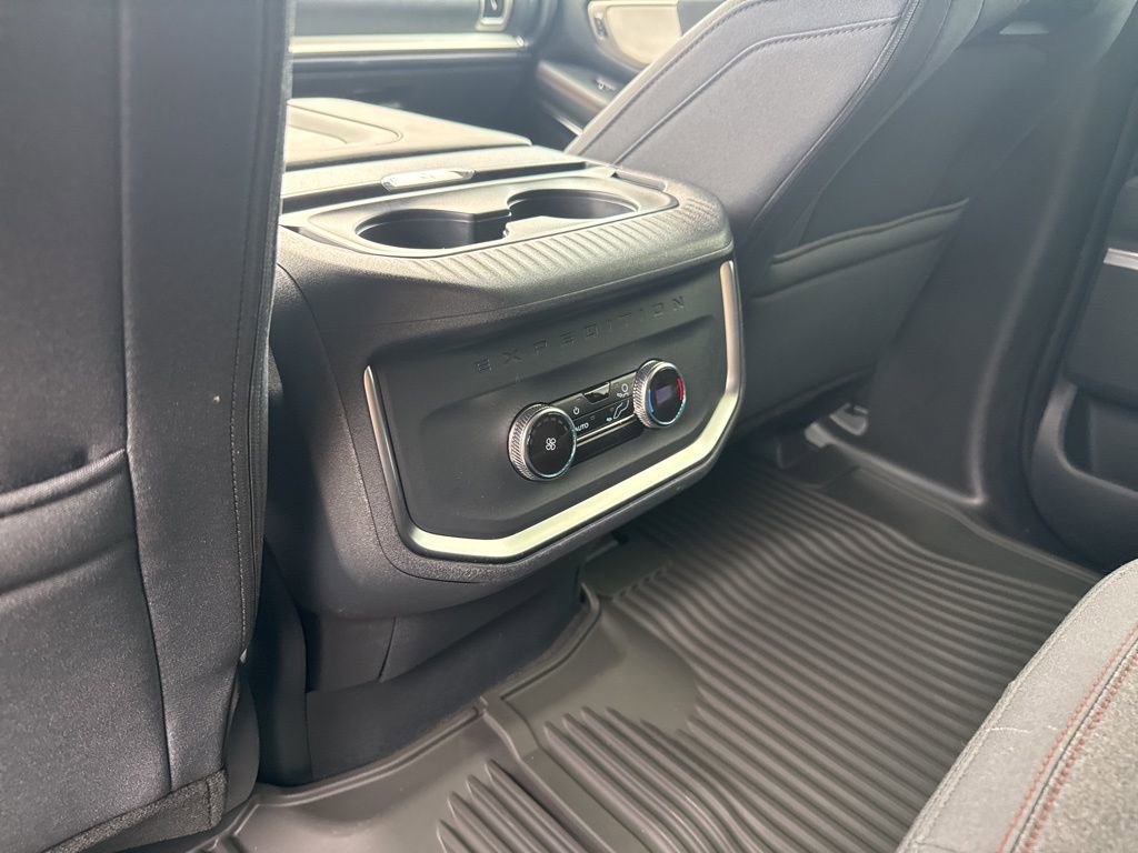 New 2025 Ford Expedition Max Active image 18