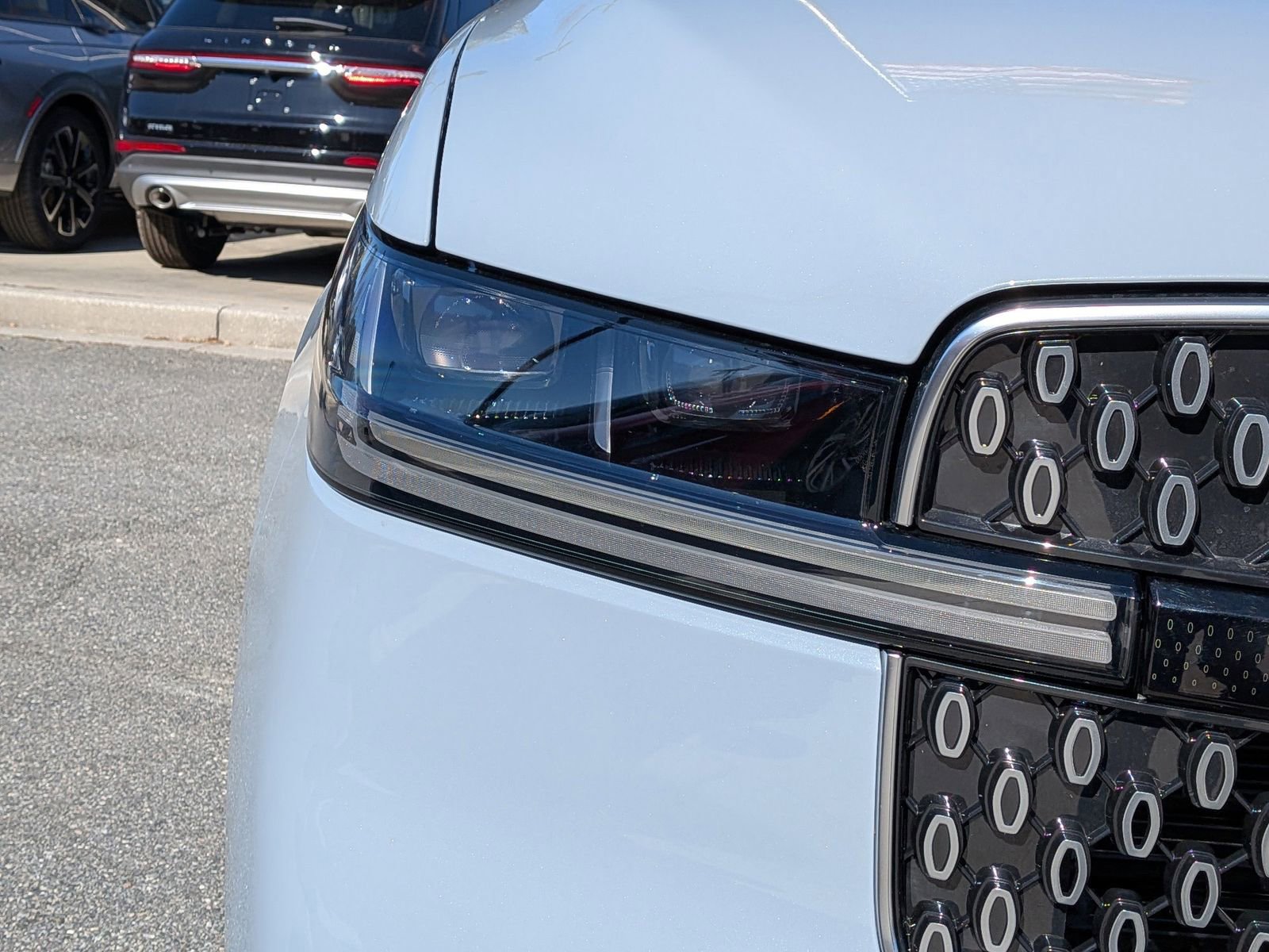 Certified 2025 Lincoln Navigator Reserve image 12