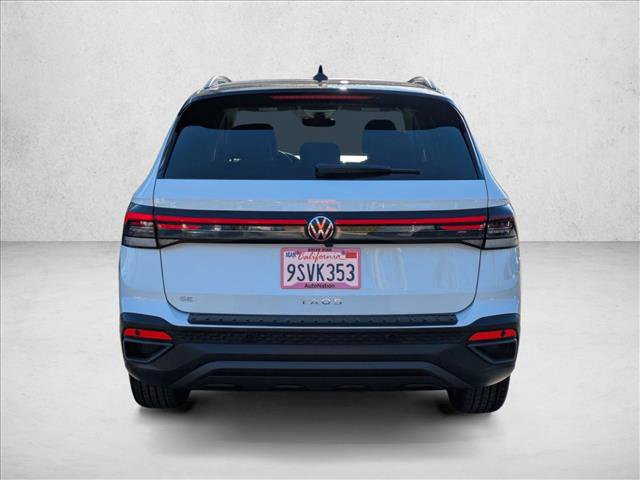 Certified 2025 Volkswagen Taos SE image 7