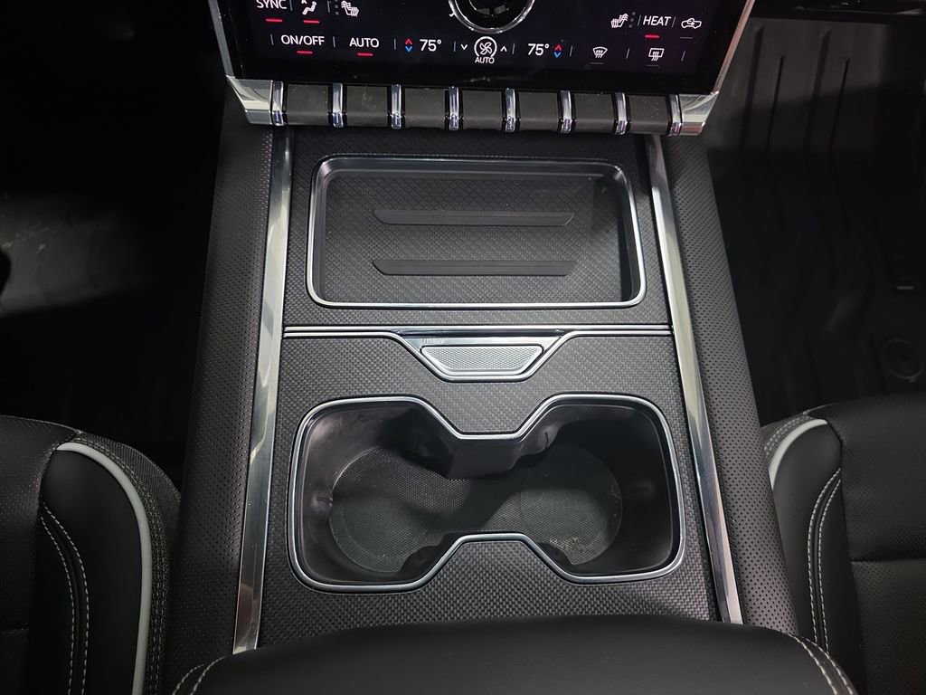 New 2026 GMC Sierra EV Elevation image 22