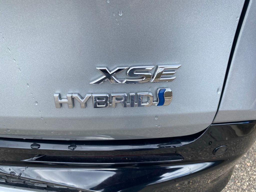 Used 2024 Toyota Sienna XSE image 14