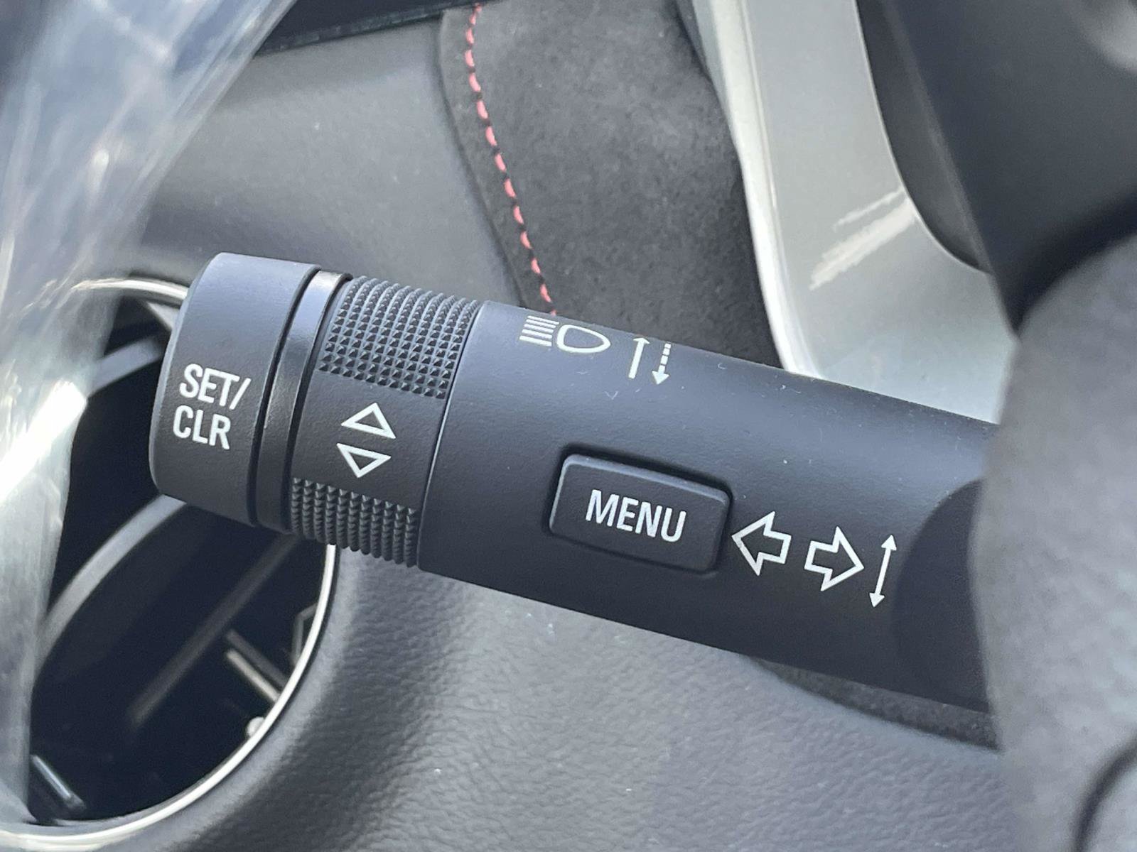 Used 2015 Chevrolet Camaro ZL1 RWD image 32