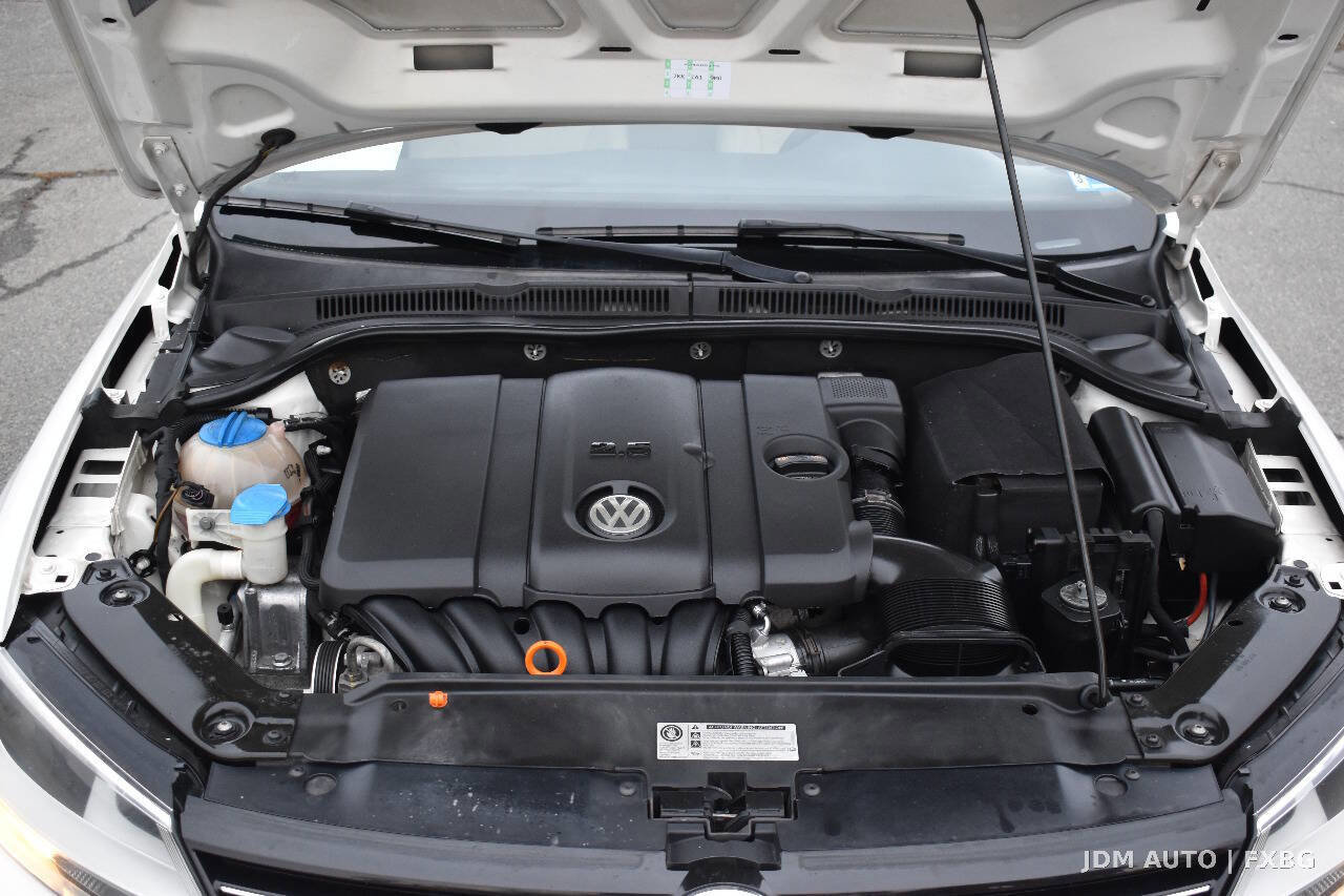Used 2012 Volkswagen Jetta SEL FWD image 31
