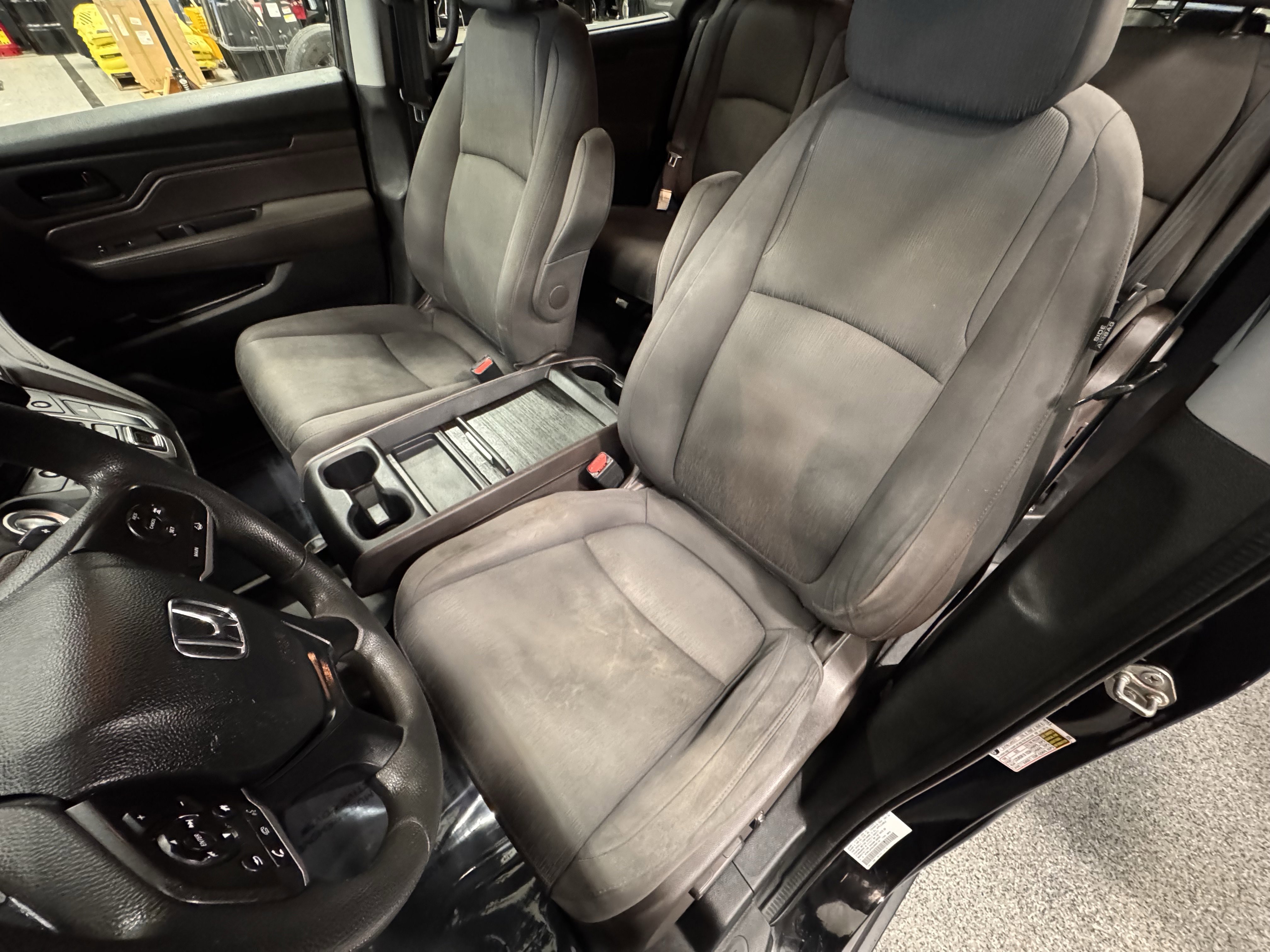 Used 2018 Honda Odyssey EX image 19