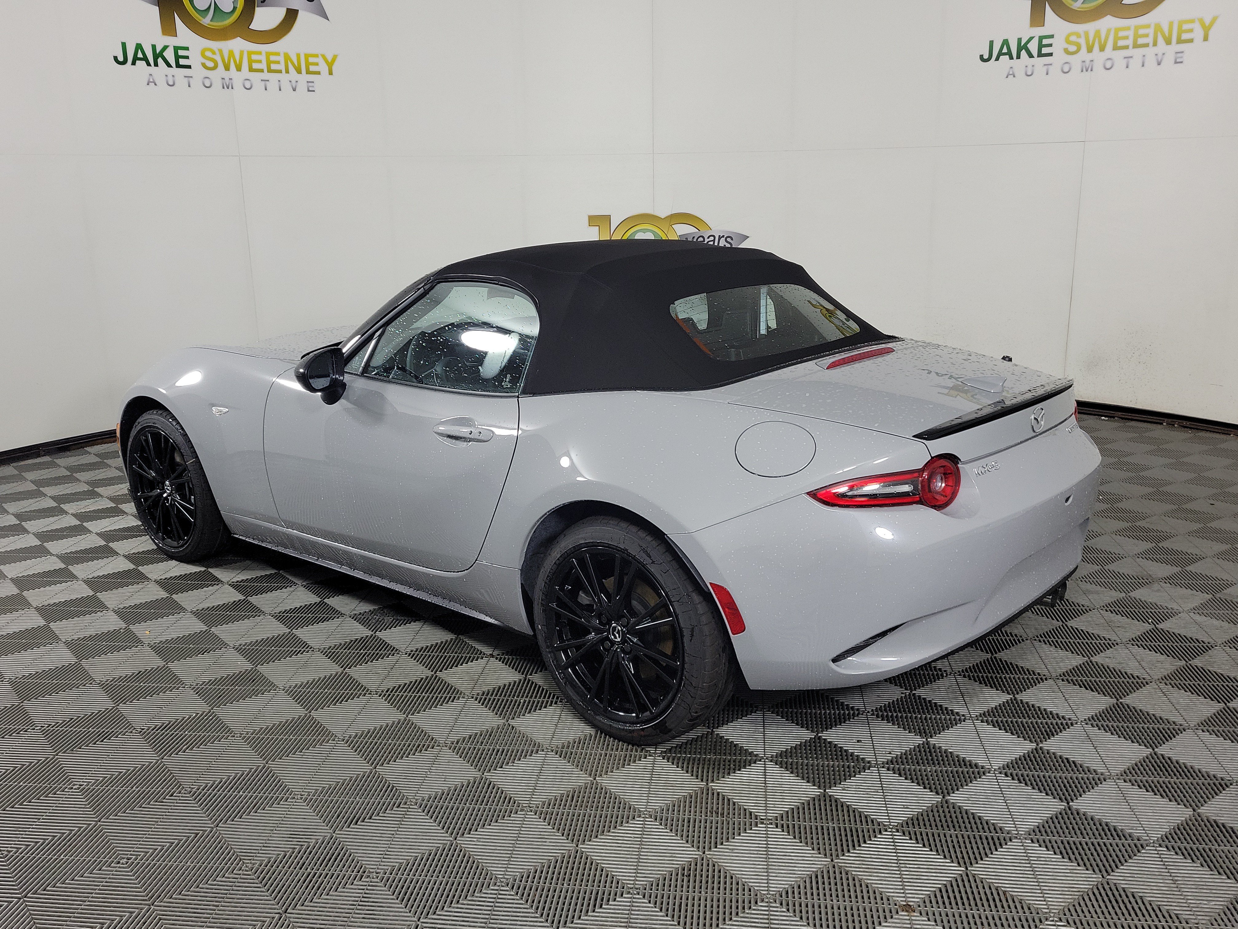 New 2026 MAZDA MX-5 Miata Club w/ Weather Package RWD image 6