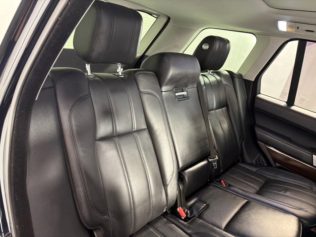 Used 2017 Land Rover Range Rover Supercharged image 24