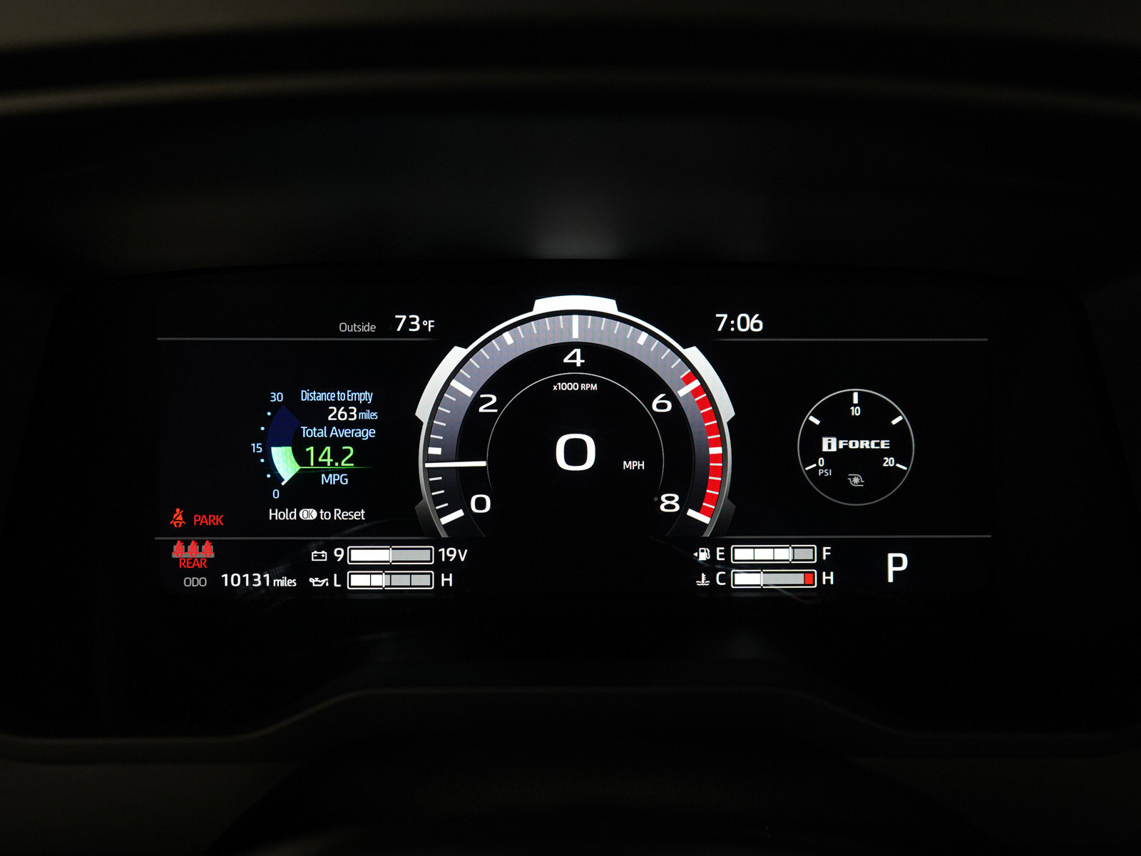Used 2025 Toyota Tundra Limited AWD/4WD image 25