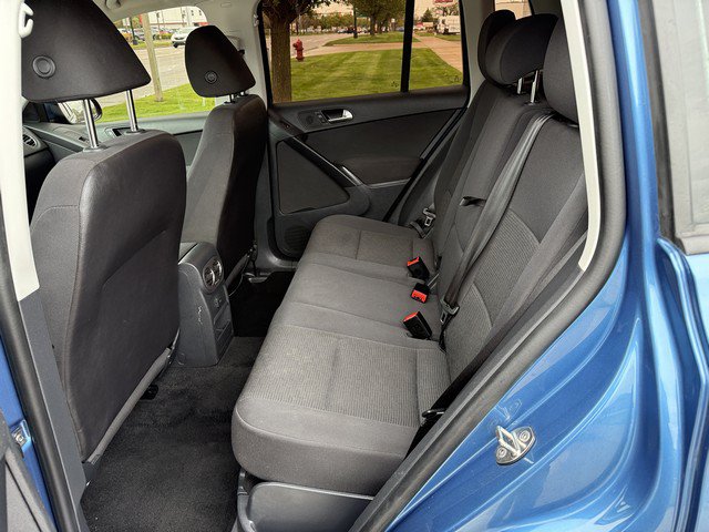 Used 2017 Volkswagen Tiguan Limited w/ Premium Package FWD image 10