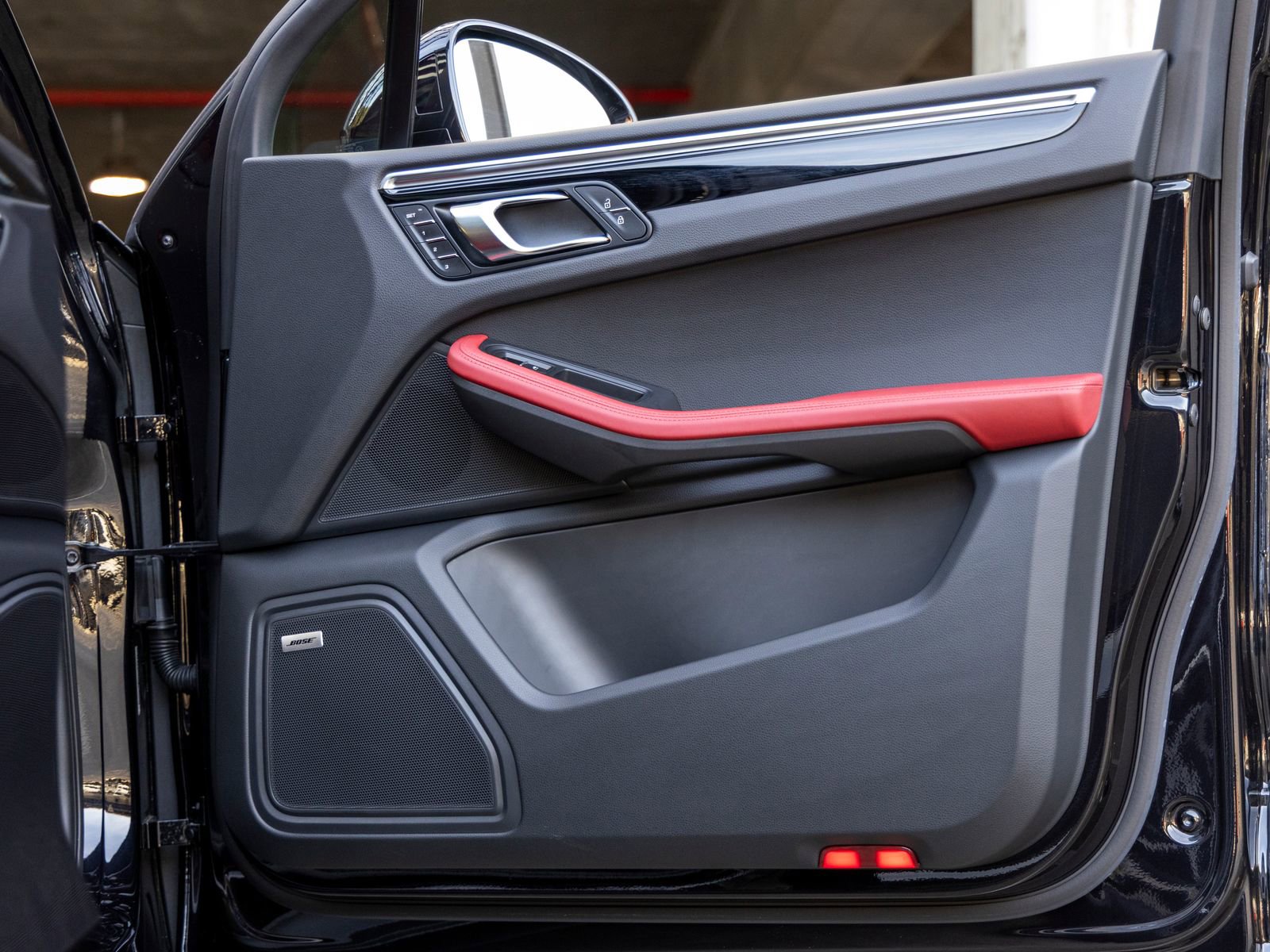 New 2025 Porsche Macan image 50