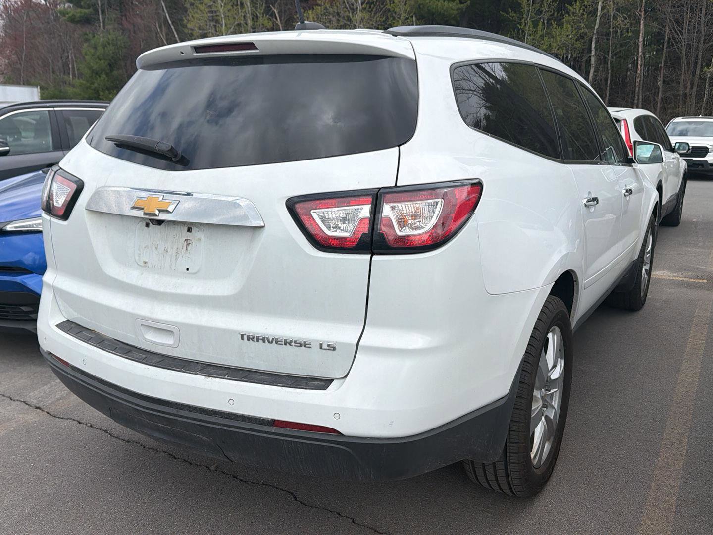 Used 2016 Chevrolet Traverse LT w/ Style and Technology Package FWD image 7