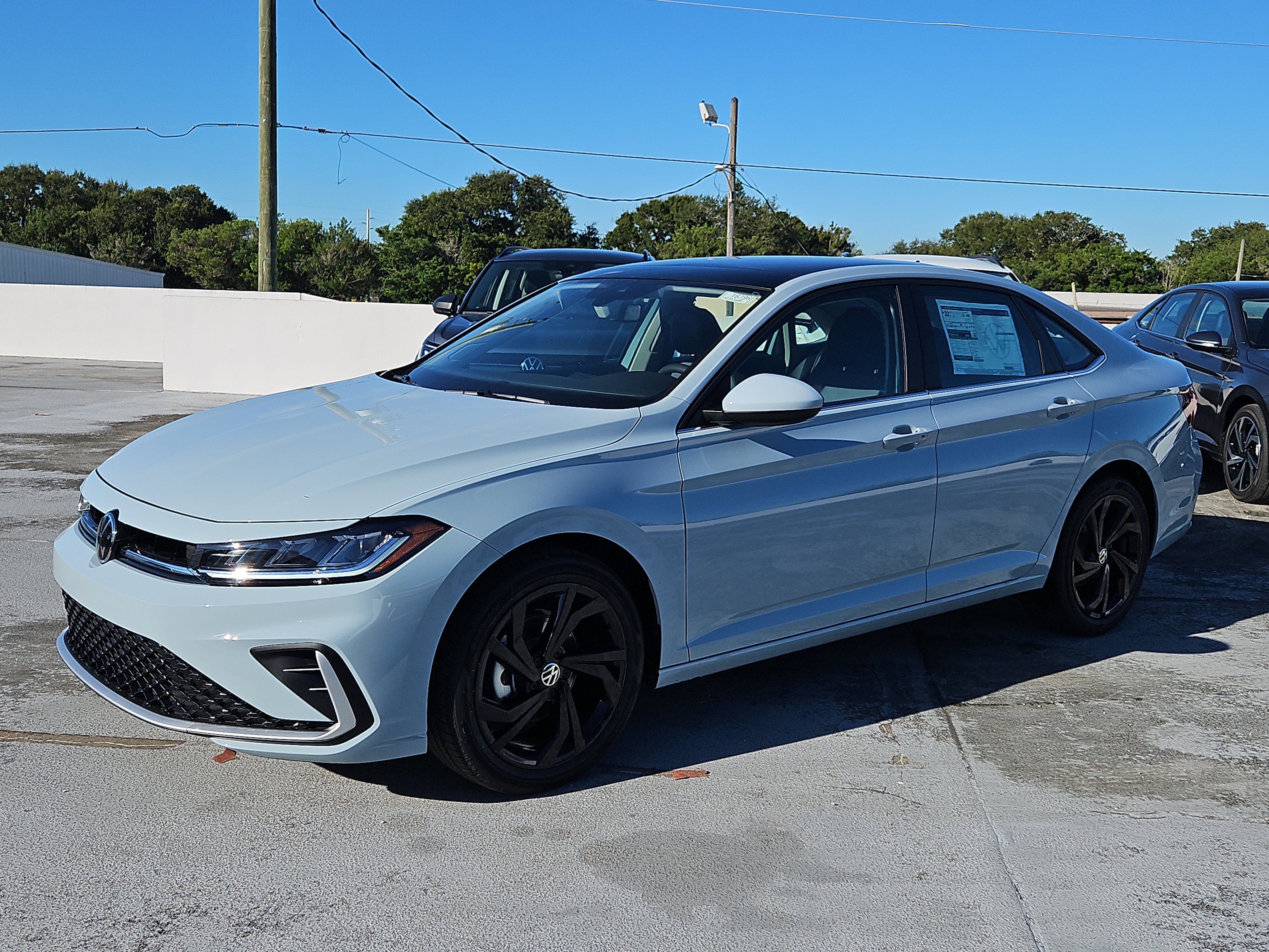 New 2026 Volkswagen Jetta SE image 2