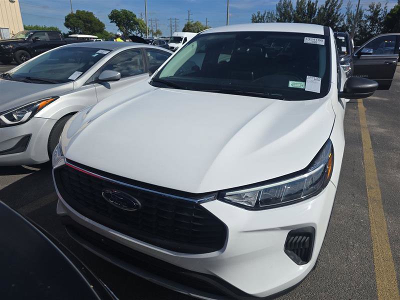 Used 2023 Ford Escape Active w/ Cold Weather Package FWD image 5