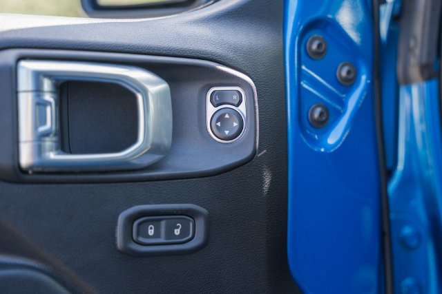 Used 2021 Jeep Wrangler Unlimited Sport AWD/4WD image 39