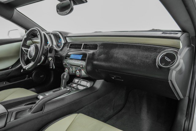 Used 2010 Chevrolet Camaro SS image 10