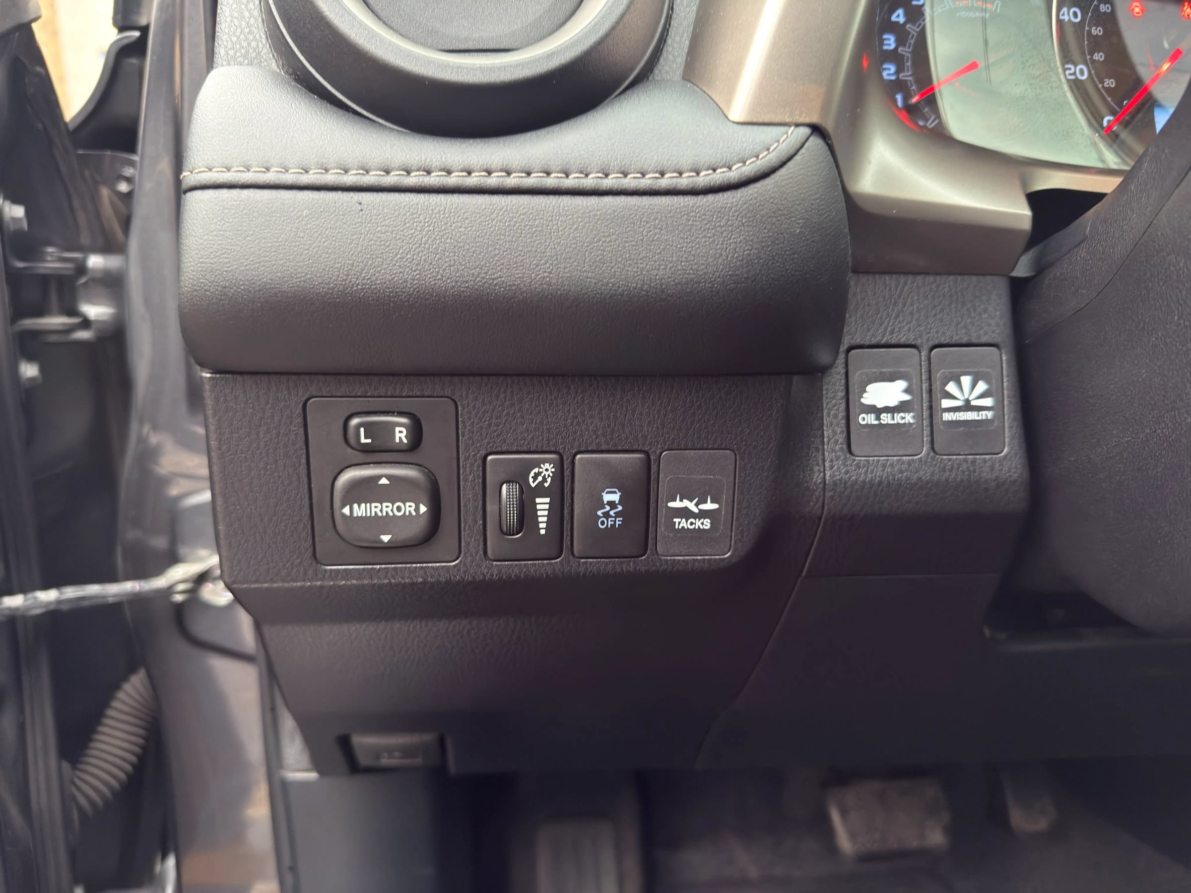 Used 2016 Toyota RAV4 LE FWD image 12