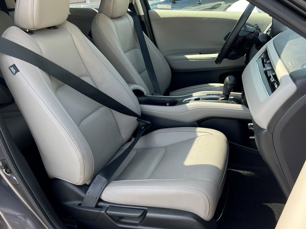 Used 2019 Honda HR-V EX-L image 10
