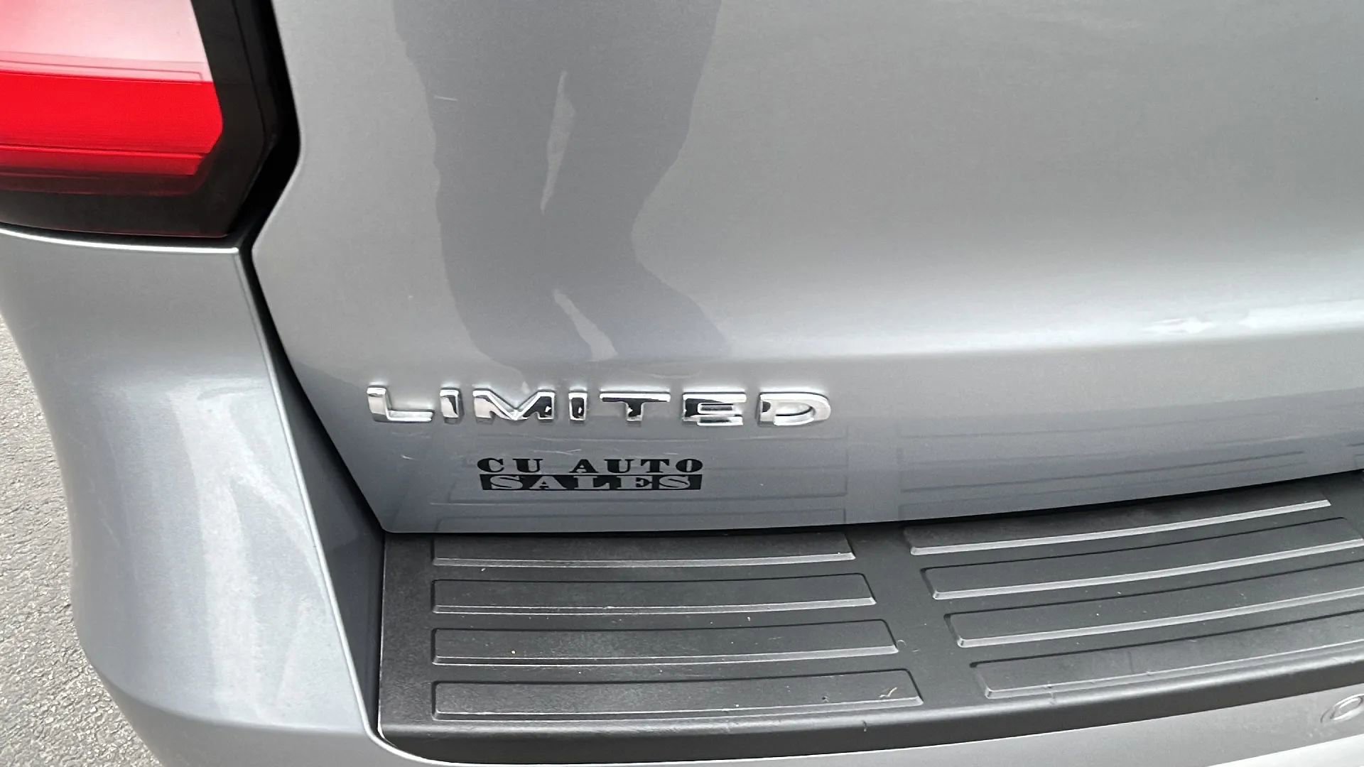 Used 2023 Ford Expedition Limited image 41