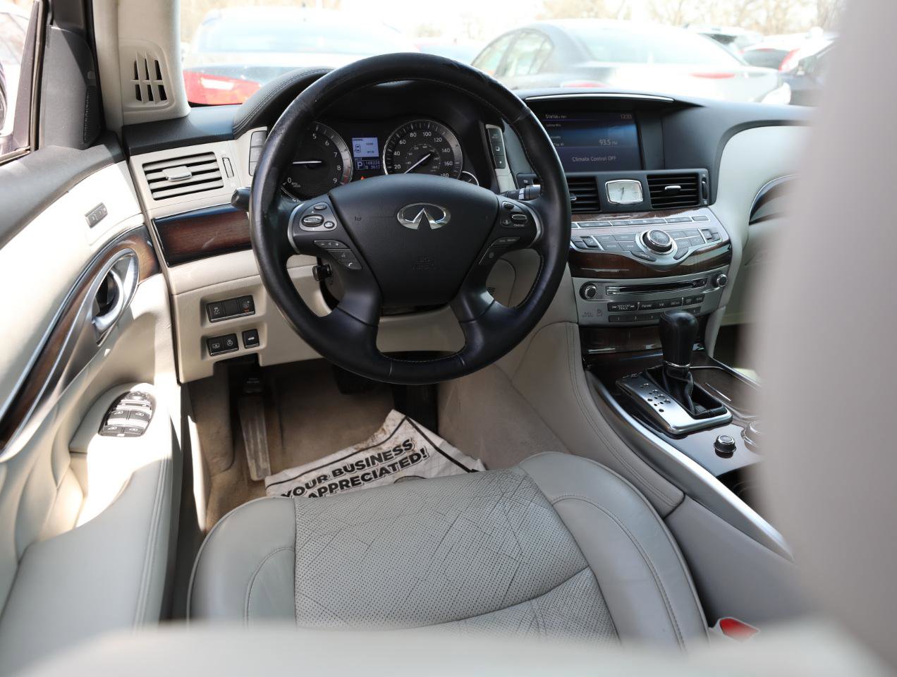 Used 2012 INFINITI M37 x w/ Deluxe Touring Pkg AWD/4WD image 14