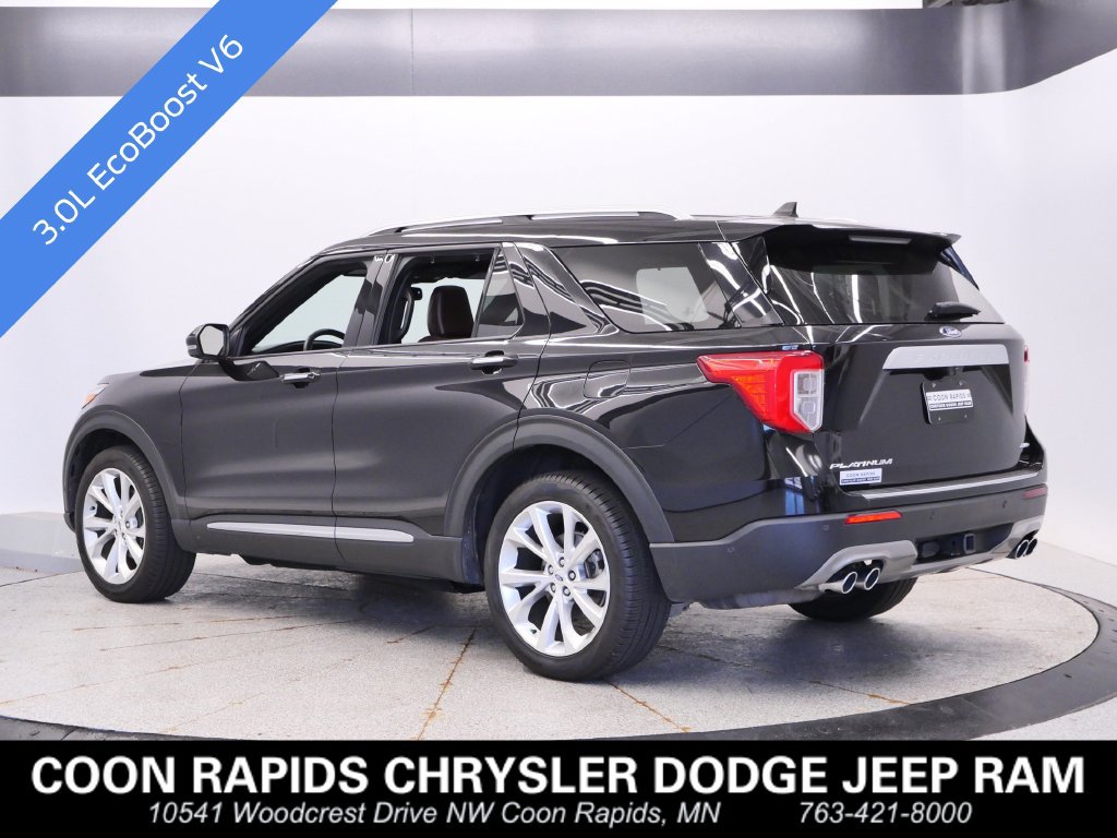 Used 2022 Ford Explorer Platinum w/ Equipment Group 601A AWD/4WD image 3