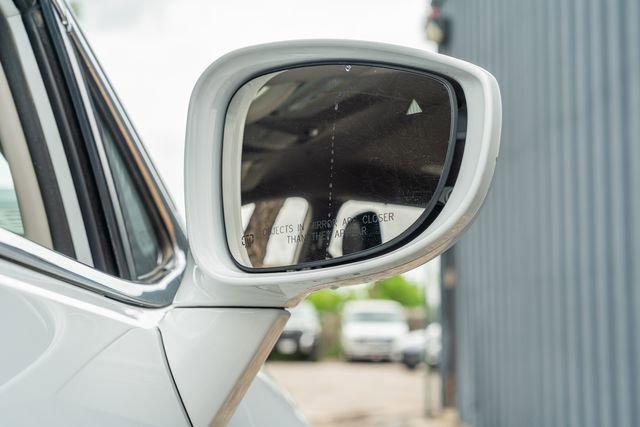 Used 2019 Chrysler Pacifica Touring-L image 13