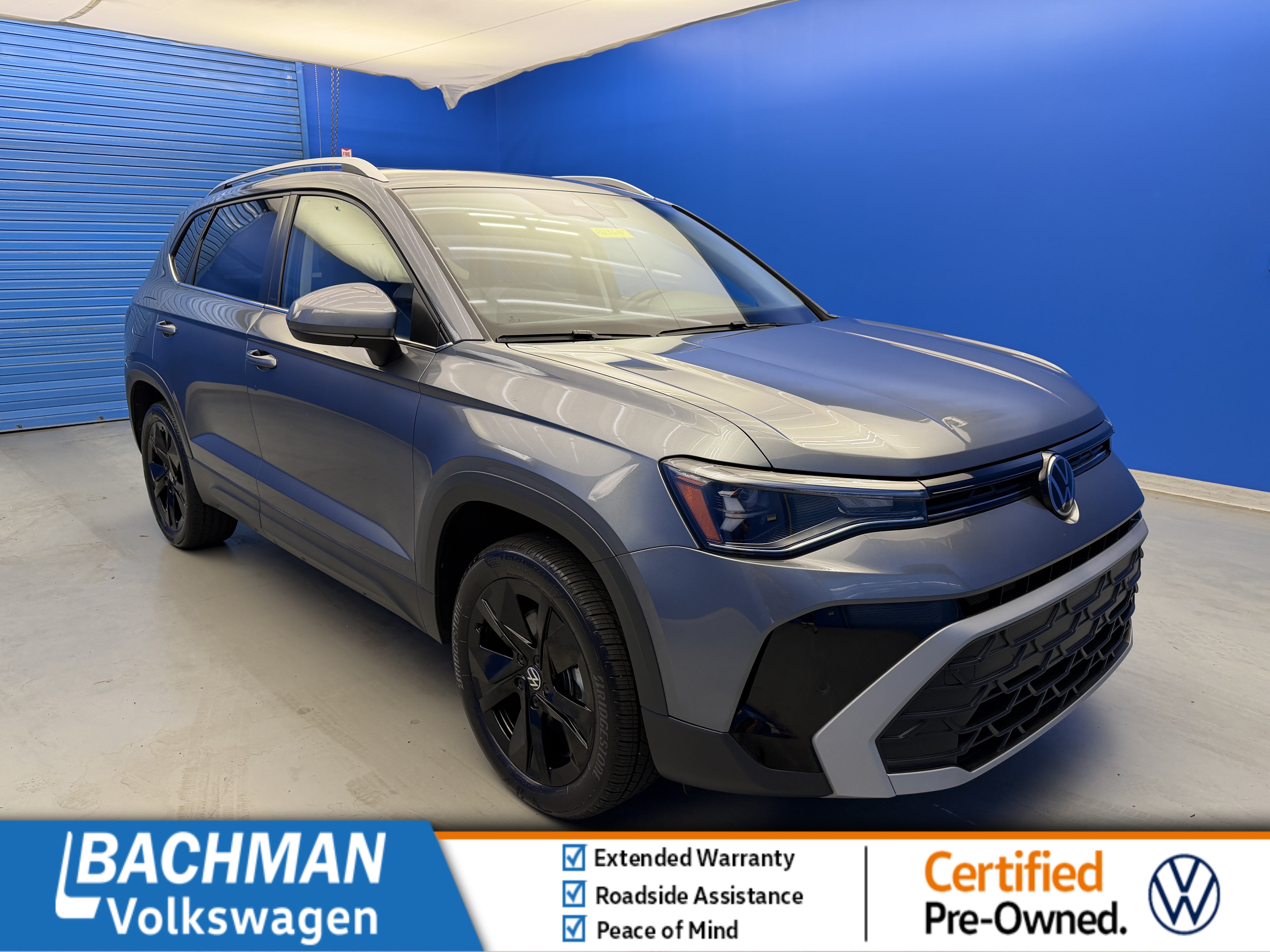 Certified 2025 Volkswagen Taos SE w/ Panoramic Sunroof Package