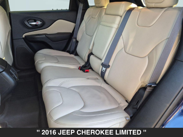 Used 2016 Jeep Cherokee Limited AWD/4WD image 28