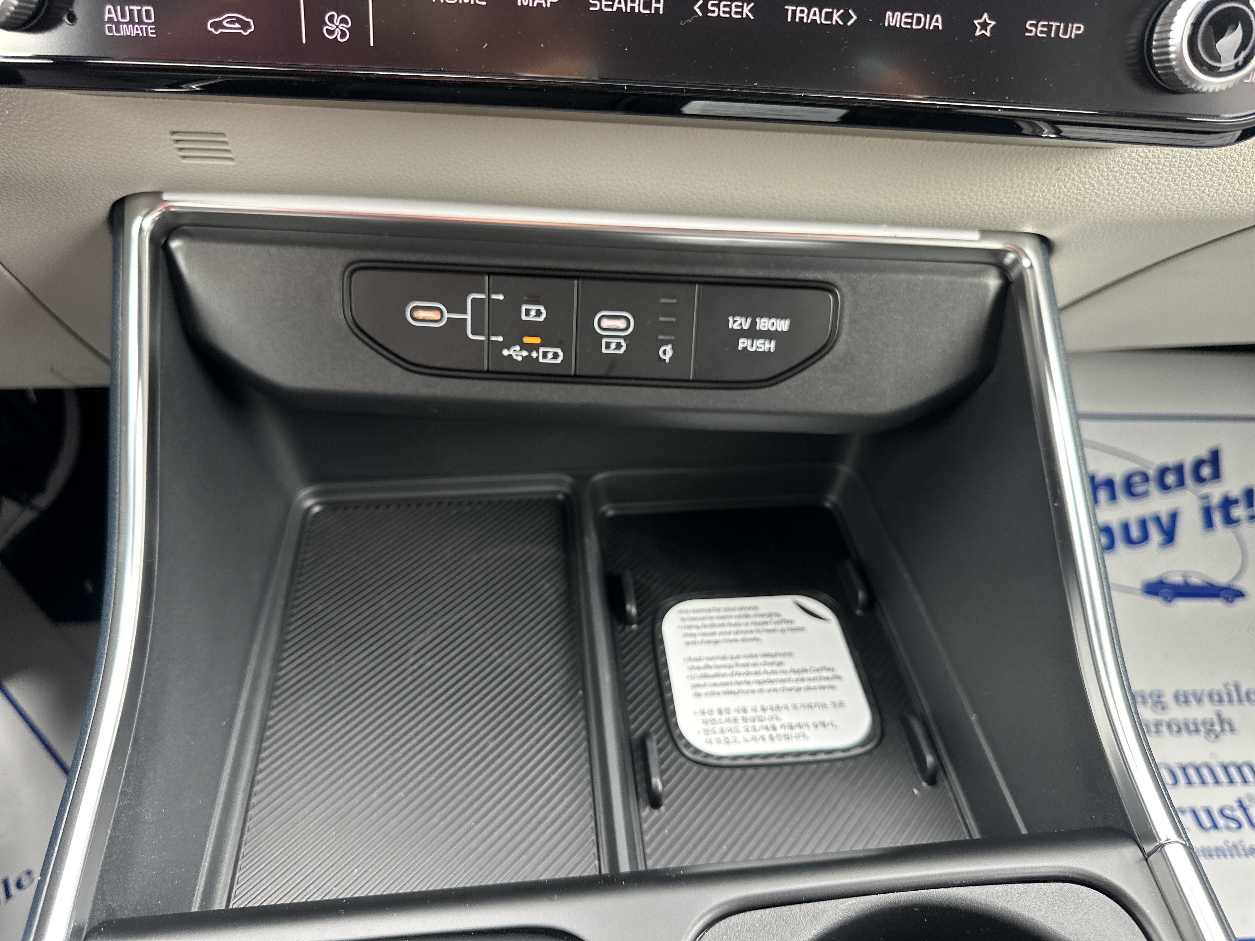 New 2026 Kia Carnival EX FWD image 19