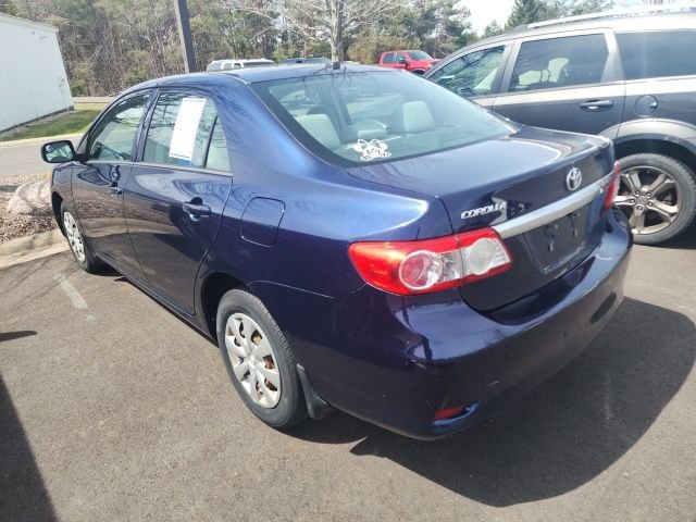 Used 2013 Toyota Corolla L FWD image 2