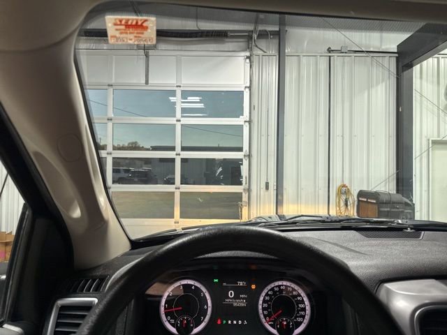 Used 2021 RAM 1500 Classic SLT image 9