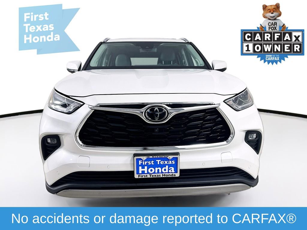 Used 2022 Toyota Highlander Platinum image 2