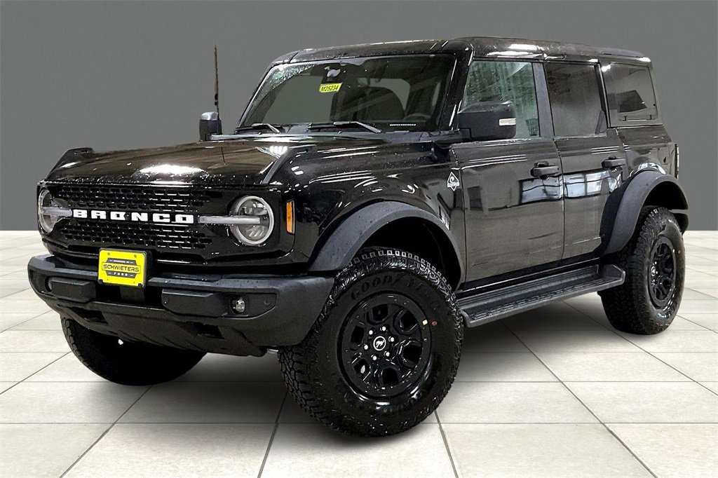 New 2025 Ford Bronco Outer Banks w/ Sasquatch Package image 2