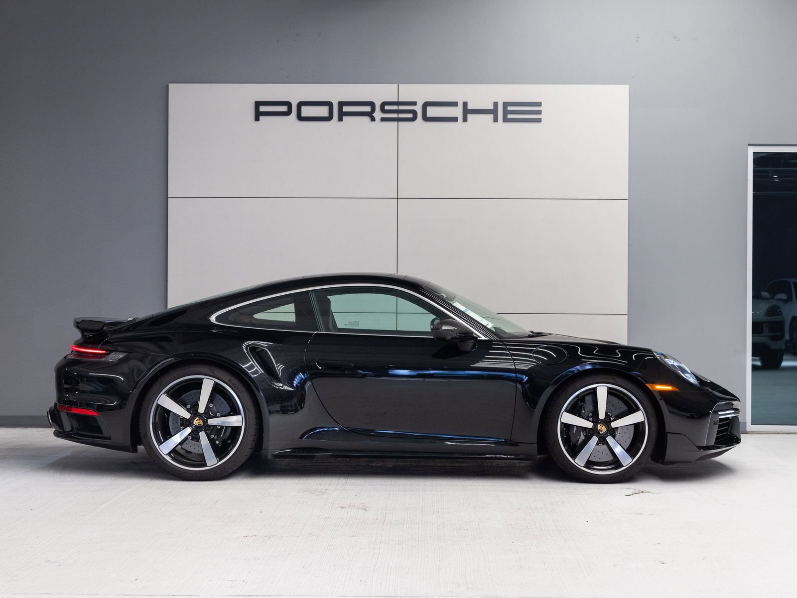 Used 2025 Porsche 911 Turbo S AWD/4WD image 8