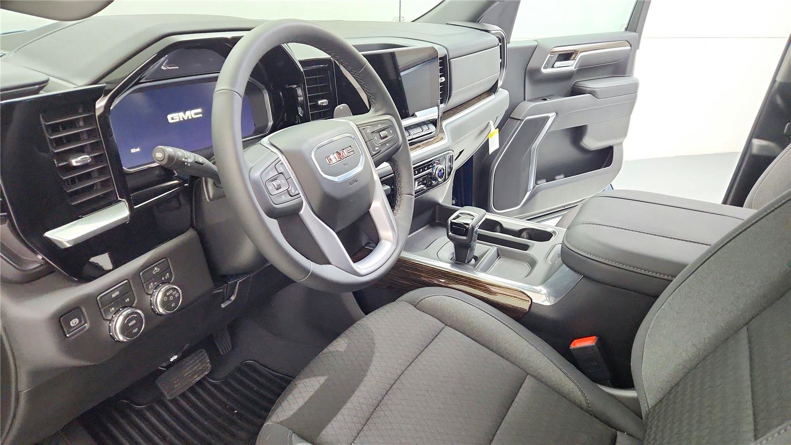 New 2026 GMC Sierra 1500 Elevation image 6