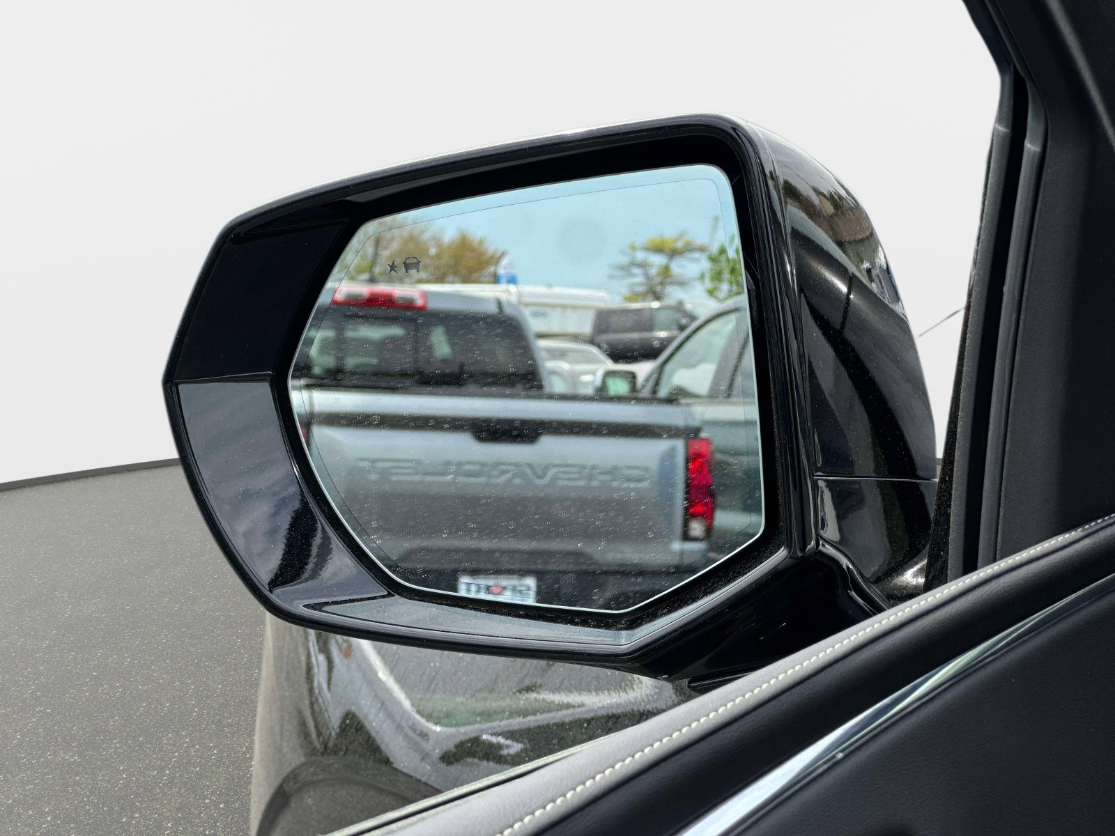 Used 2024 Cadillac Escalade ESV Premium Luxury w/ Performance Package image 16