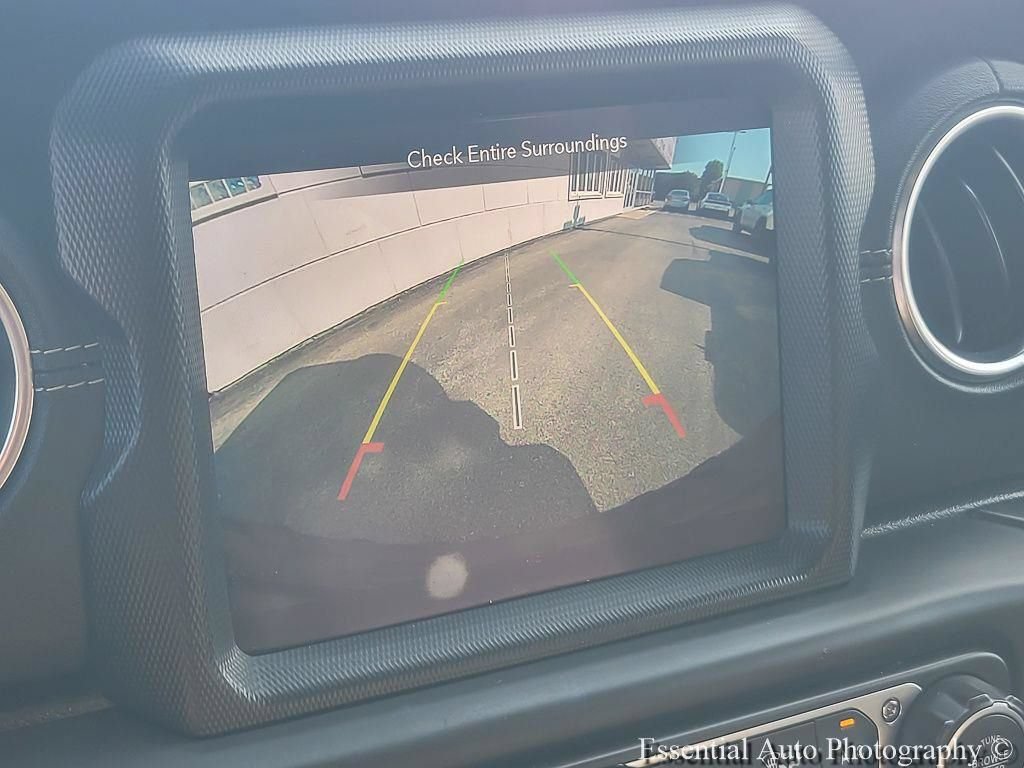 Certified 2019 Jeep Wrangler Unlimited Sahara w/ Quick Order Package 24M Moab AWD/4WD image 22