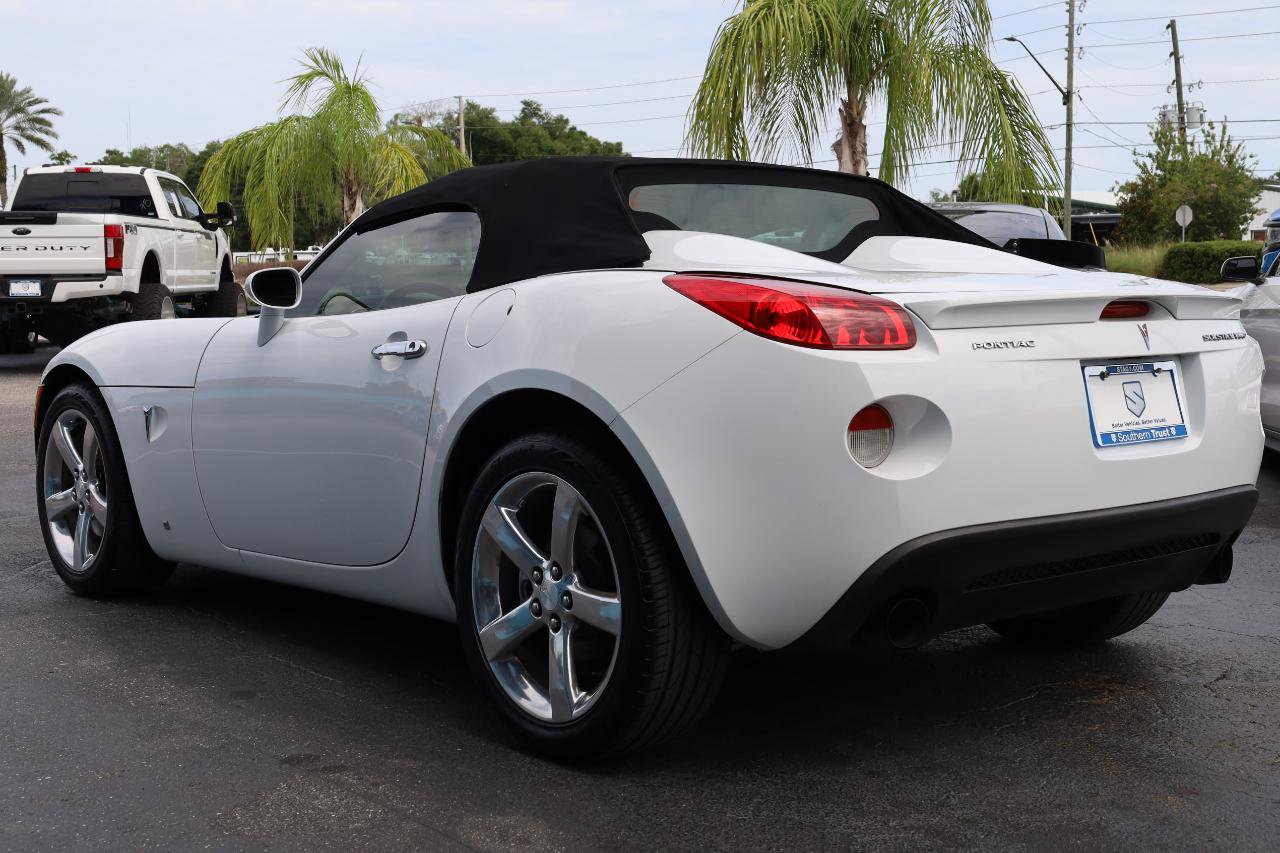 Used 2007 Pontiac Solstice GXP w/ Premium Package RWD image 3
