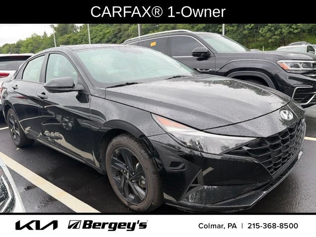 Used 2023 Hyundai Elantra Blue w/ Preferred Accessory Package FWD image 3