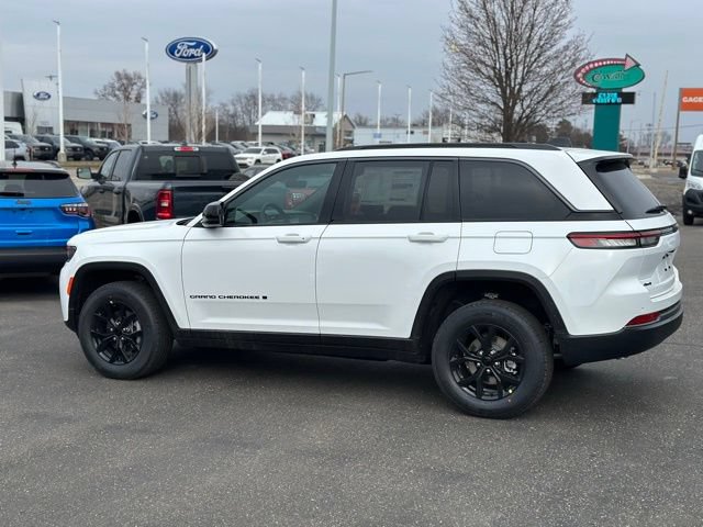 New 2026 Jeep Grand Cherokee Altitude AWD/4WD image 14