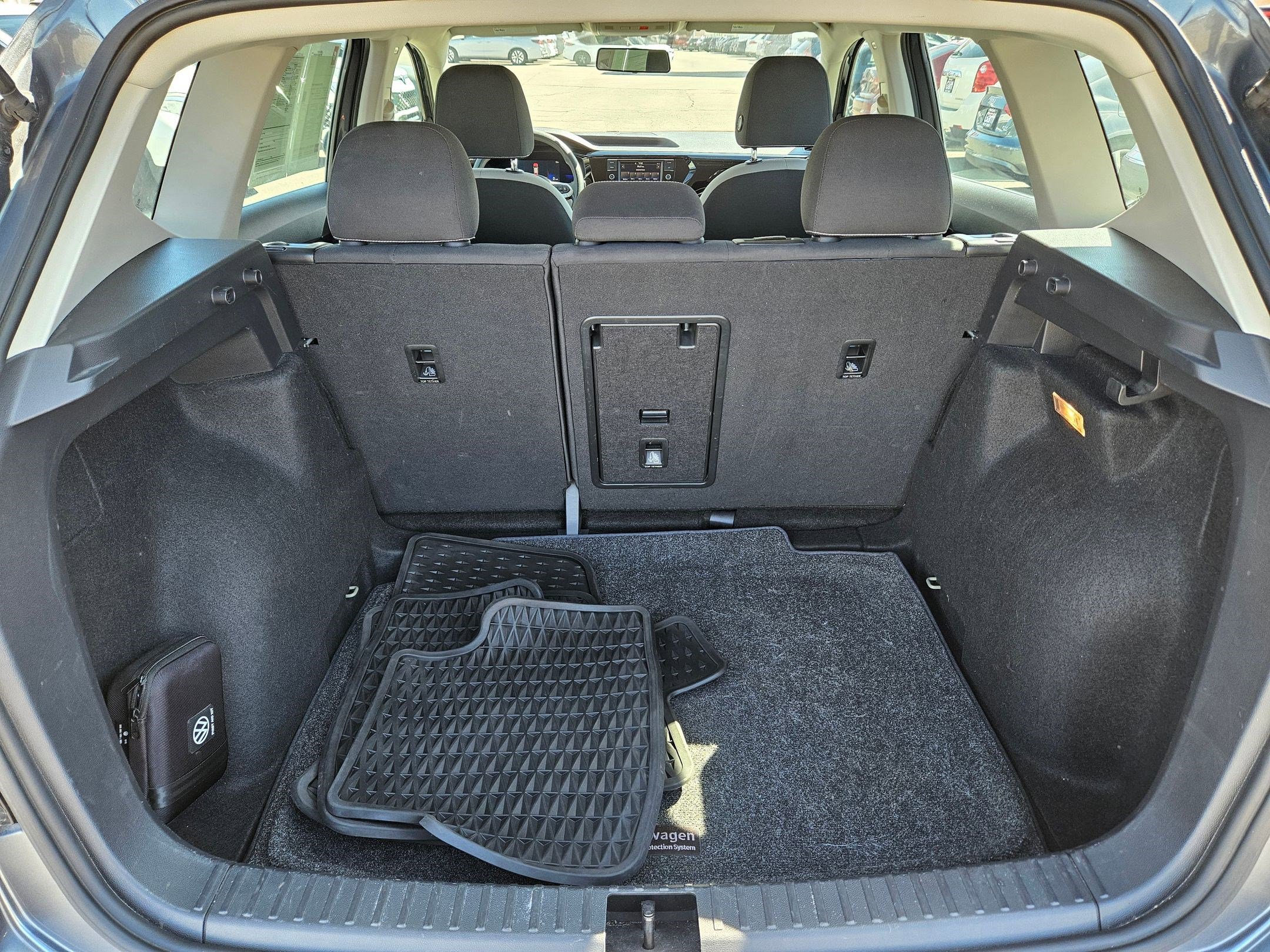 Used 2022 Volkswagen Taos S image 31