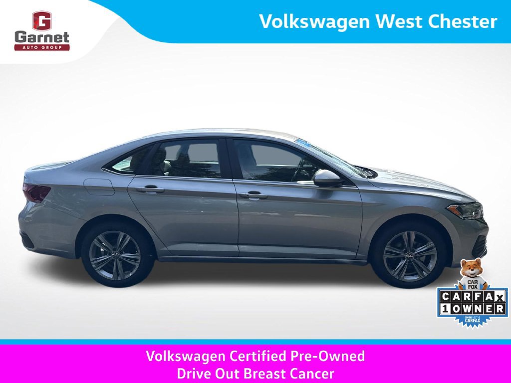 Certified 2023 Volkswagen Jetta SE FWD image 7