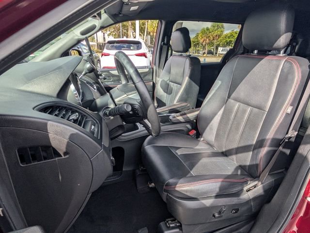 Used 2018 Dodge Grand Caravan GT image 7