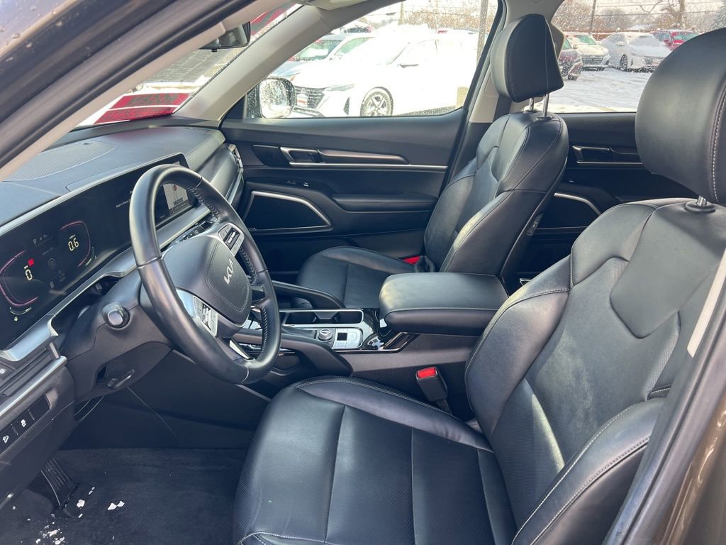 Certified 2023 Kia Telluride S w/ S Sunroof Package image 4