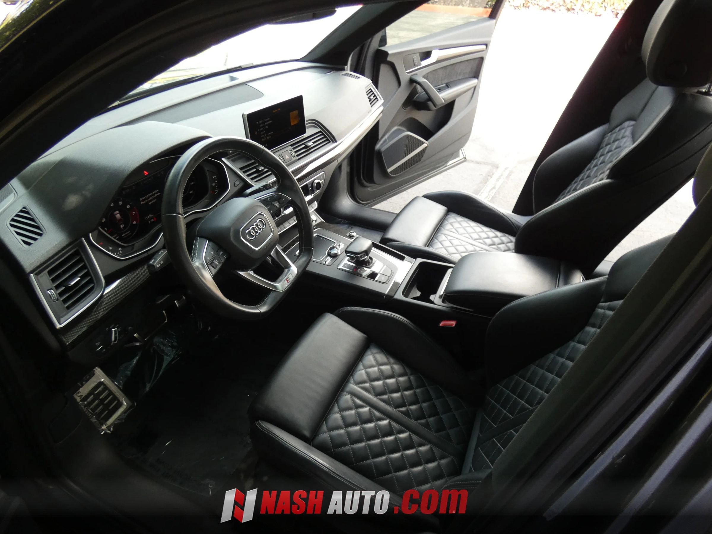 Used 2018 Audi SQ5 Premium Plus w/ S Sport Package AWD/4WD image 49